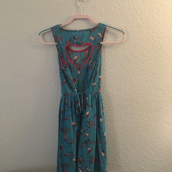Blue bird pattered dress with heart cutout - Picture 2 of 5